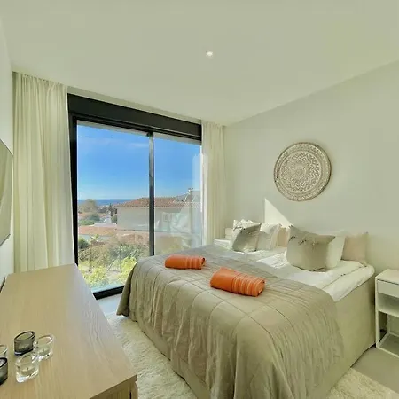 Apartment Santa Barbara Heights - Heated Pool, Gym, Bbq. Malaga