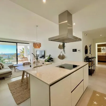 Santa Barbara Heights - Heated Pool, Gym, Bbq. * Malaga